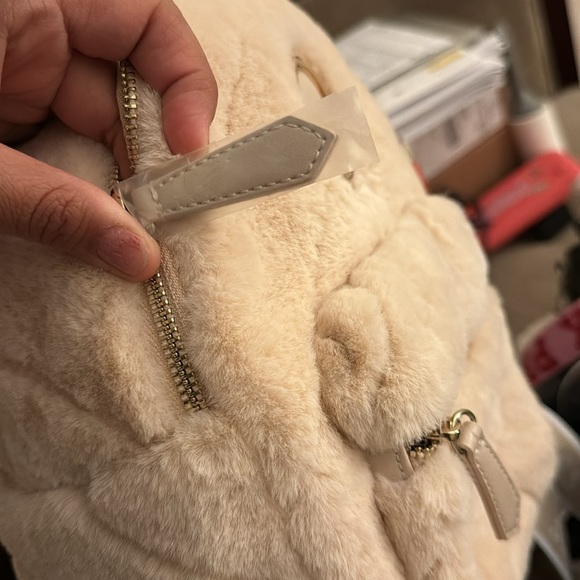 GUESS faux fur Tan mini backpack - Picture 7 of 8